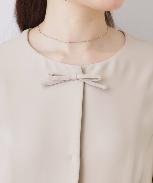 couture brooch(クチュールブローチ)の「【ハレの日・通勤】リボンデザイン ペプラムブラウス(シャツ/ブラウス・レディース・ネイビー/ナチュラル・42/40/38/36)」の20枚目の写真