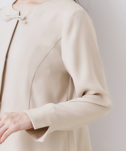 couture brooch(クチュールブローチ)の「【ハレの日・通勤】リボンデザイン ペプラムブラウス(シャツ/ブラウス・レディース・ネイビー/ナチュラル・42/40/38/36)」の21枚目の写真