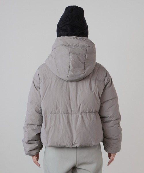 Chick（チック）の「【フード取り外し可能２WAY】フードショートダウンジャケット ／ 2WAY hoodie short down jacket（ダウンジャケット/コート・レディース・ブラック/アイボリー/グレー・FREE）」の7枚目の写真