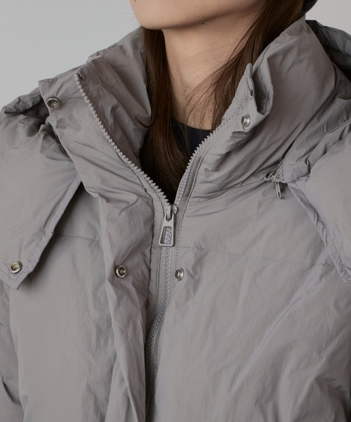 Chick（チック）の「【フード取り外し可能２WAY】フードショートダウンジャケット ／ 2WAY hoodie short down jacket（ダウンジャケット/コート・レディース・ブラック/アイボリー/グレー・FREE）」の14枚目の写真