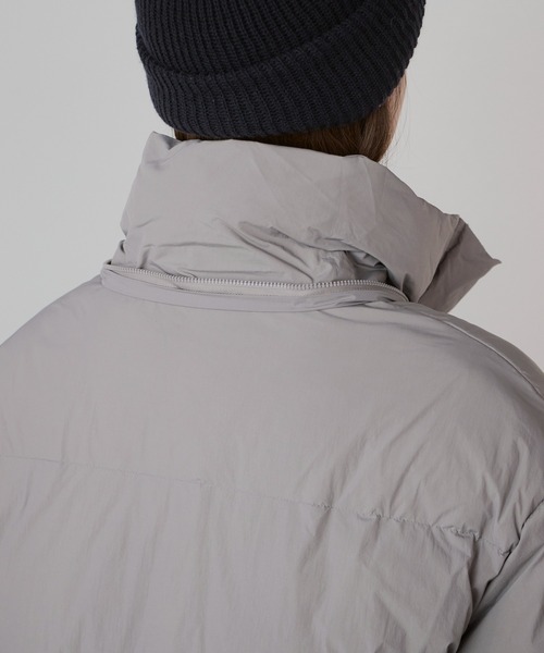 Chick（チック）の「【フード取り外し可能２WAY】フードショートダウンジャケット ／ 2WAY hoodie short down jacket（ダウンジャケット/コート・レディース・ブラック/アイボリー/グレー・FREE）」の15枚目の写真