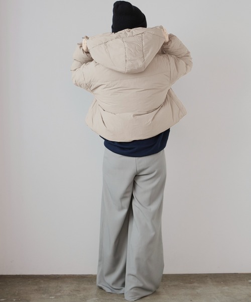 Chick（チック）の「【フード取り外し可能２WAY】フードショートダウンジャケット ／ 2WAY hoodie short down jacket（ダウンジャケット/コート・レディース・ブラック/アイボリー/グレー・FREE）」の20枚目の写真