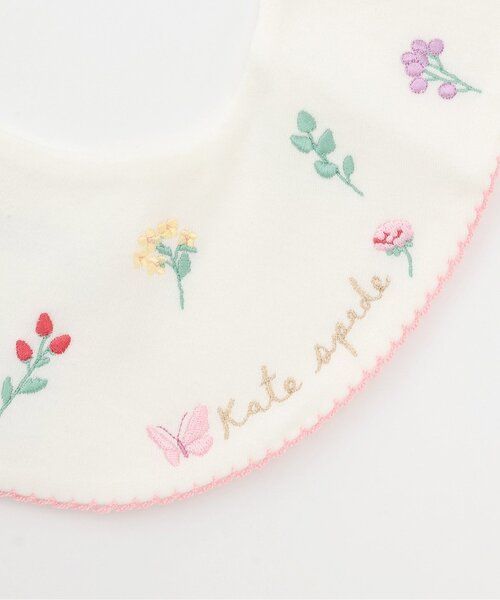 kate spade new york kids(ケイトスペードニューヨーク)の「フルーツベアリングフローラルエンブロイダリースタイ(スタイ/よだれかけ・キッズ・オフホワイト・F)」の4枚目の写真