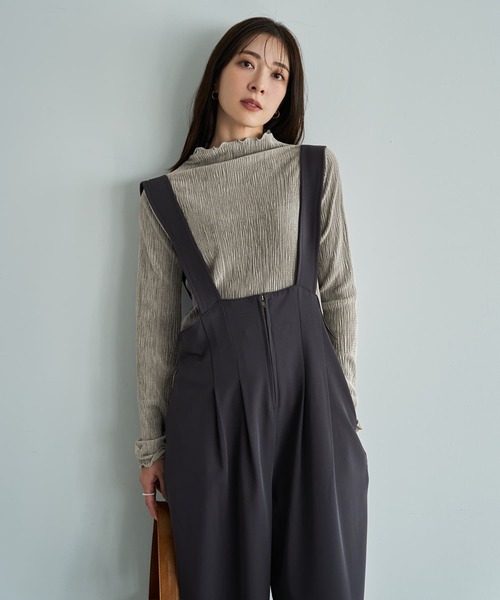 STYLE DELI(スタイルデリ)の「楊柳ベロア端っこメロウトップス(Tシャツ/カットソー・レディース・ブラック/グレイッシュベージュ/オフホワイト・FREE)」の1枚目の写真