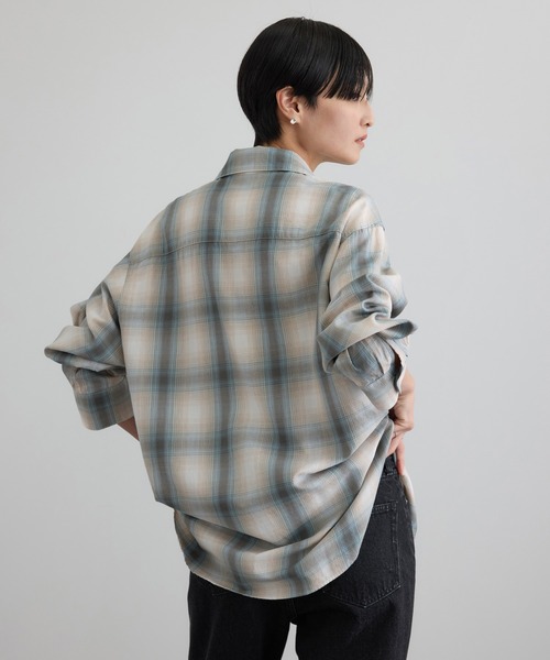 SALON adam et rope'（サロン アダム エ ロペ）の「コットンリヨセルチェックシャツ（シャツ/ブラウス・レディース・ブルー系その他4/グリーン系その他・FREE）」の14枚目の写真