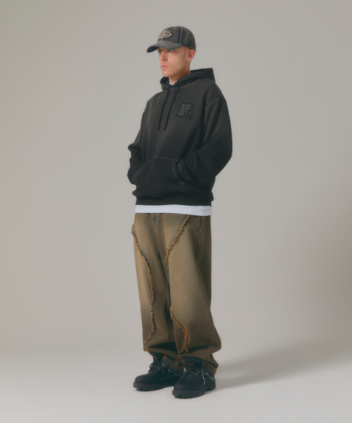 LMCの「GOTHIC APPLIQUE BRUSH HOODIE dark blue(パーカー・レディース・その他・S/M/L/XL)」の2枚目の写真