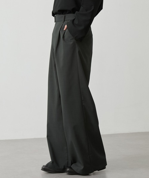 CALLNE(カルネ)の「【CALLNE】 High-twist Linen-like Wide Straight Slacks / 強撚リネンライクワイドストレートスラックス(吸水速乾、UVカット、イージーケア)(スラックス・メンズ・ライトグレー/チャコールグレー・M/L)」の11枚目の写真