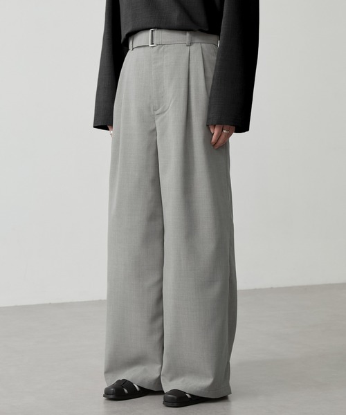 CALLNE(カルネ)の「【CALLNE】 High-twist Linen-like Wide Straight Slacks / 強撚リネンライクワイドストレートスラックス(吸水速乾、UVカット、イージーケア)(スラックス・メンズ・ライトグレー/チャコールグレー・M/L)」の20枚目の写真