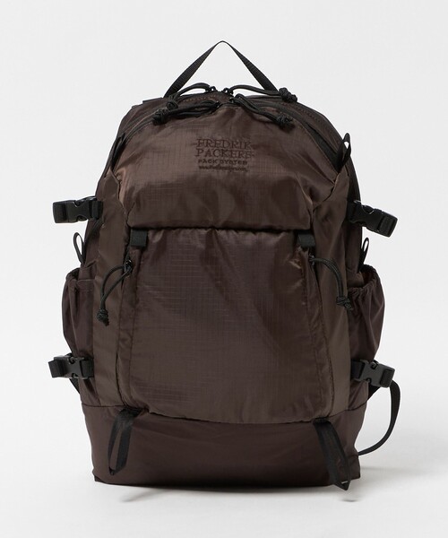 FREDRIK PACKERS(フレドリックパッカーズ)の「【一部別注カラー】<FREDRIK PACKERS>QUEST PACK デイパック / リュック(バックパック/リュック・レディース・ダークブラウン/ブラック・FREE)」の2枚目の写真