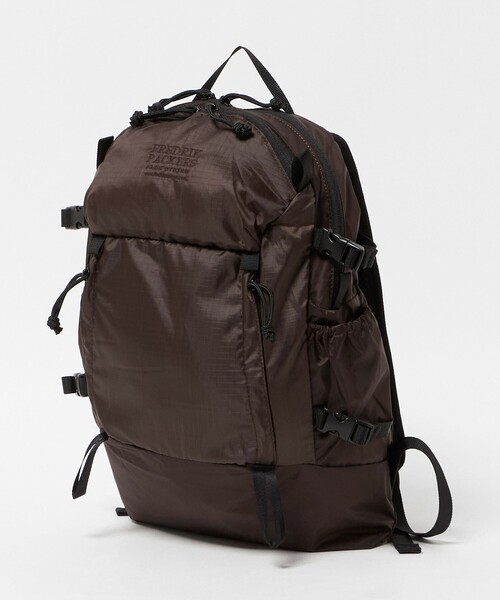 FREDRIK PACKERS(フレドリックパッカーズ)の「【一部別注カラー】<FREDRIK PACKERS>QUEST PACK デイパック / リュック(バックパック/リュック・レディース・ダークブラウン/ブラック・FREE)」の5枚目の写真