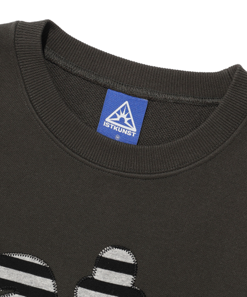 ISTKUNST（イストクンスト）の「ATTUNE SWEATSHIRTS_CHARCOAL(IK2FFFM441A)（スウェット・レディース・チャコール・M/L/S）」の4枚目の写真