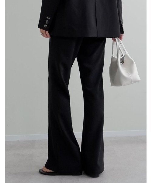 Re:EDIT（リエディ）の「[2026S/S COLLECTION][低身長/高身長サイズ有]ツイルキックフレアパンツ（スラックス・レディース・ブラック/モカ/ベージュ・SHORT/MEDIUM/TALL/LARGE）」の6枚目の写真