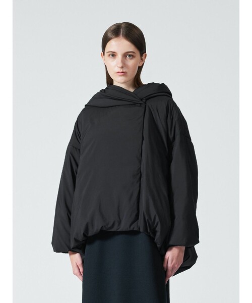 mizuiroind（ミズイロインド）の「mizuiro ind フード付きショートダウンジャケット（その他アウター・レディース・チャコールグレー/ブラック/ベージュ・FREE）」の2枚目の写真