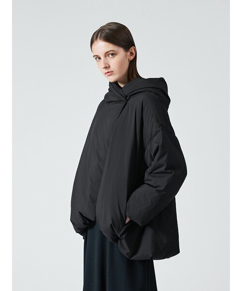 mizuiroind（ミズイロインド）の「mizuiro ind フード付きショートダウンジャケット（その他アウター・レディース・チャコールグレー/ブラック/ベージュ・FREE）」の8枚目の写真