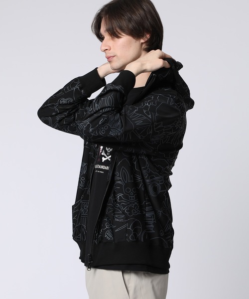 Psycho Bunny（サイコバニー）の「サイケデリック総柄 ストレッチフルジップパーカー（パーカー・メンズ・ブラック・LARGE/X-LARGE/SMALL/MEDIUM）」の5枚目の写真