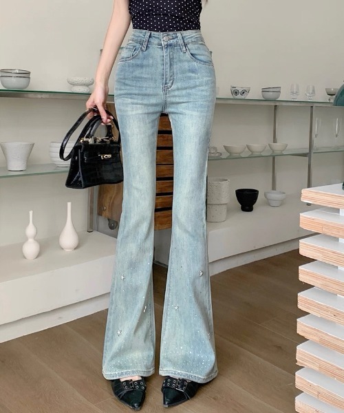 gossip!ロサンゼルス(ゴシップロサンゼルス)の「ストレッチ ブーツカットデニムパンツ(デニムパンツ・レディース・ライトブルー・M/S)」の4枚目の写真