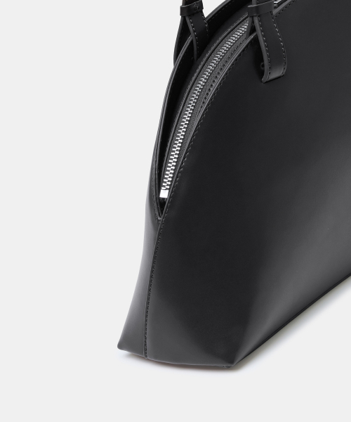 MUSINSA STANDARD WOMAN（ムシンサスタンダードウーマン）の「ウィメンズハーフムーンショルダーバッグ[ブラック]（ショルダーバッグ・レディース・その他・FREE）」の8枚目の写真