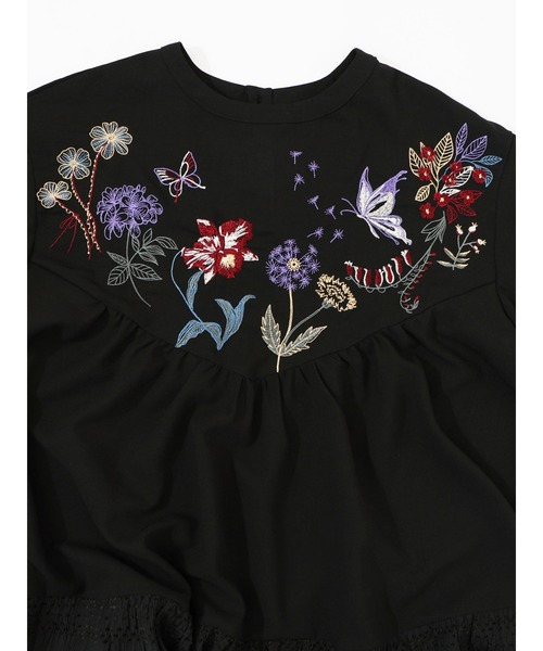 ScoLar（スカラー）の「561207：花蝶刺繍シャーリング生地ティアード風ワンピース（ワンピース・レディース・ブラック/グリーン/ブルー・M）」の15枚目の写真