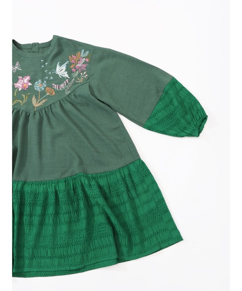 ScoLar（スカラー）の「561207：花蝶刺繍シャーリング生地ティアード風ワンピース（ワンピース・レディース・ブラック/グリーン/ブルー・M）」の20枚目の写真