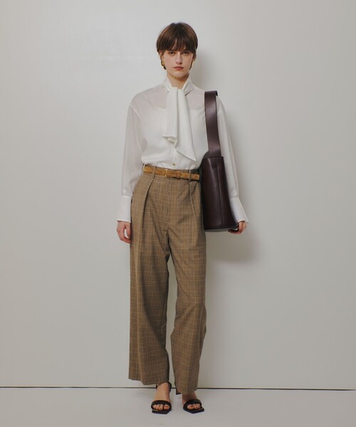 allureville(アルアバイル)の「ディープタックチェックパンツ(スラックス・レディース・ブラウン系その他/ブラック系その他・1/2)」の12枚目の写真
