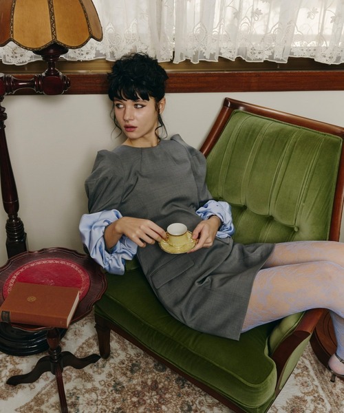 ANDRESD(アンドレスド)の「シュシュスリーブミニドレスセット / chouchou sleeve mini dress set(パンツドレス・レディース・グレー/ブラック・S/M/L)」の8枚目の写真