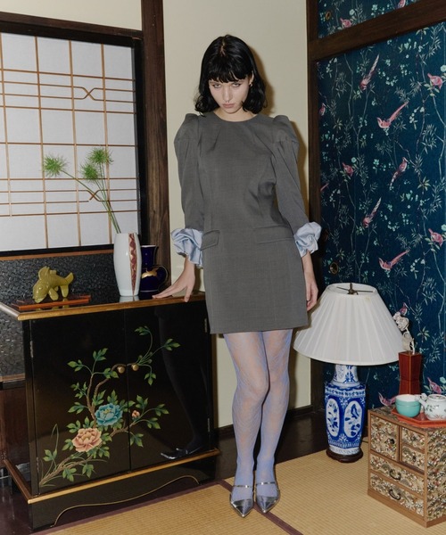 ANDRESD(アンドレスド)の「シュシュスリーブミニドレスセット / chouchou sleeve mini dress set(パンツドレス・レディース・グレー/ブラック・S/M/L)」の13枚目の写真