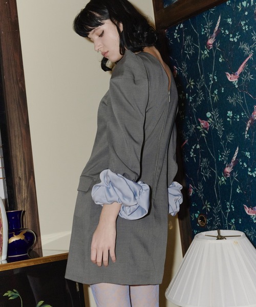 ANDRESD(アンドレスド)の「シュシュスリーブミニドレスセット / chouchou sleeve mini dress set(パンツドレス・レディース・グレー/ブラック・S/M/L)」の17枚目の写真