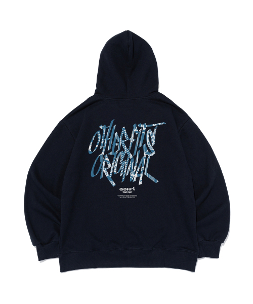 OTHERFITS（アザーフィッツ）の「[起毛/NO起毛] ストリートロゴフードパーカー (ネイビー/ブルー)（パーカー・メンズ・その他・LARGE/MEDIUM/X-LARGE/S-M/M-L/L-XL/XL-XXL/SMALL）」の3枚目の写真