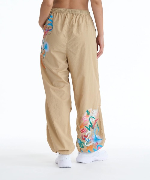 ROXY(ロキシー)の「ROXY ウィメンズ FITNESS FEEL THE SPARK PANTS ロングパンツ 【2026年春夏モデル】/ロキシーナイロンペインターパンツ(その他パンツ・レディース・ブラック/ベージュ/カーキ・SMALL/MEDIUM/LARGE)」の6枚目の写真