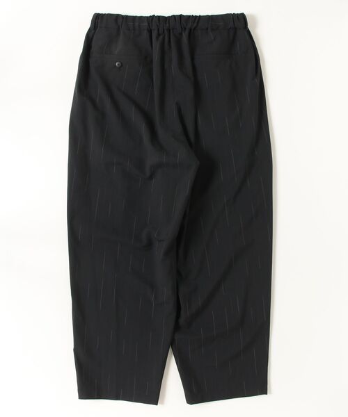 yoko sakamoto(ヨーコサカモト)の「【YOKO SAKAMOTO】DOUBLE PLEATED EASY PANTS(スラックス・メンズ・ブラック・MEDIUM/SMALL)」の2枚目の写真