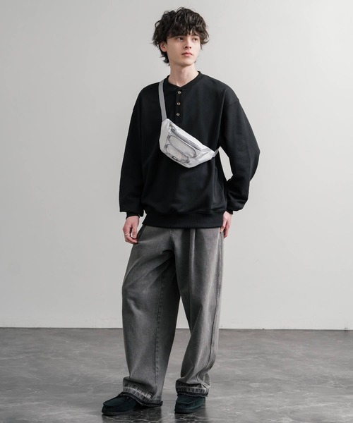 THE NORTH FACE（ザノースフェイス）の「THE NORTH FACE ザ・ノースフェイス JESTER LUMBAR ミニボディバッグ（ボディバッグ/ウエストポーチ・メンズ・ブラック/ホワイト・FREE）」の5枚目の写真