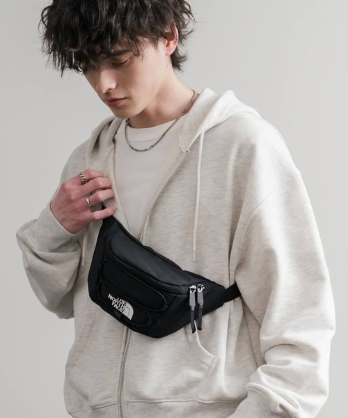 THE NORTH FACE（ザノースフェイス）の「THE NORTH FACE ザ・ノースフェイス JESTER LUMBAR ミニボディバッグ（ボディバッグ/ウエストポーチ・メンズ・ブラック/ホワイト・FREE）」の10枚目の写真