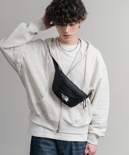 THE NORTH FACE（ザノースフェイス）の「THE NORTH FACE ザ・ノースフェイス JESTER LUMBAR ミニボディバッグ（ボディバッグ/ウエストポーチ・メンズ・ブラック/ホワイト・FREE）」の13枚目の写真