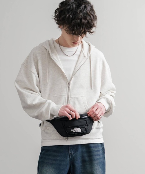 THE NORTH FACE（ザノースフェイス）の「THE NORTH FACE ザ・ノースフェイス JESTER LUMBAR ミニボディバッグ（ボディバッグ/ウエストポーチ・メンズ・ブラック/ホワイト・FREE）」の16枚目の写真