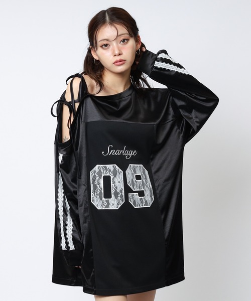 SPIRALGIRL(スパイラルガール)の「ワンショルダーナンバリングレーストップス(Tシャツ/カットソー・レディース・ホワイト/ブラック/ブルー・FREE)」の2枚目の写真