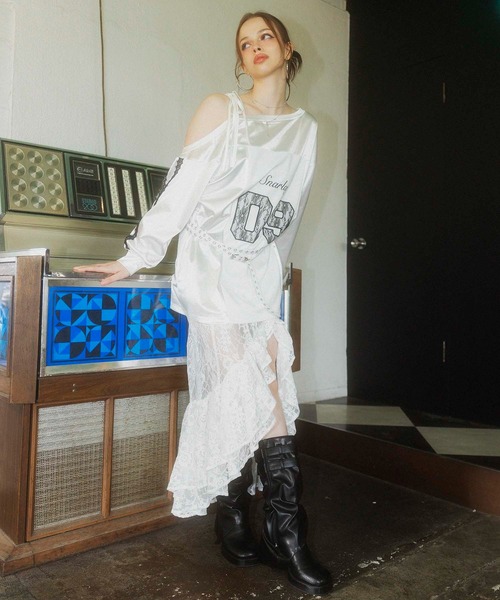 SPIRALGIRL(スパイラルガール)の「ワンショルダーナンバリングレーストップス(Tシャツ/カットソー・レディース・ホワイト/ブラック/ブルー・FREE)」の17枚目の写真