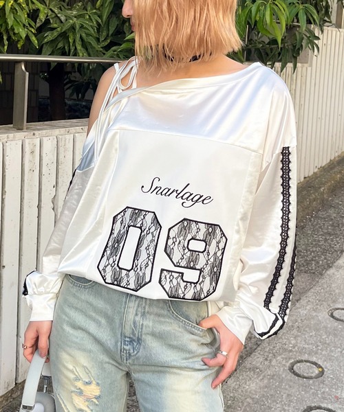 SPIRALGIRL(スパイラルガール)の「ワンショルダーナンバリングレーストップス(Tシャツ/カットソー・レディース・ホワイト/ブラック/ブルー・FREE)」の9枚目の写真