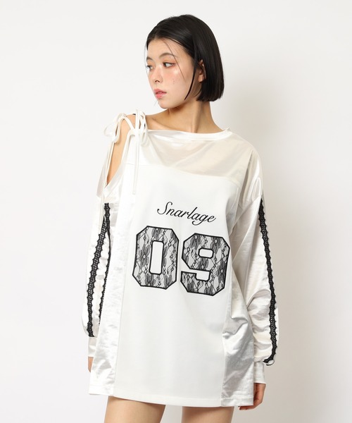 SPIRALGIRL(スパイラルガール)の「ワンショルダーナンバリングレーストップス(Tシャツ/カットソー・レディース・ホワイト/ブラック/ブルー・FREE)」の6枚目の写真