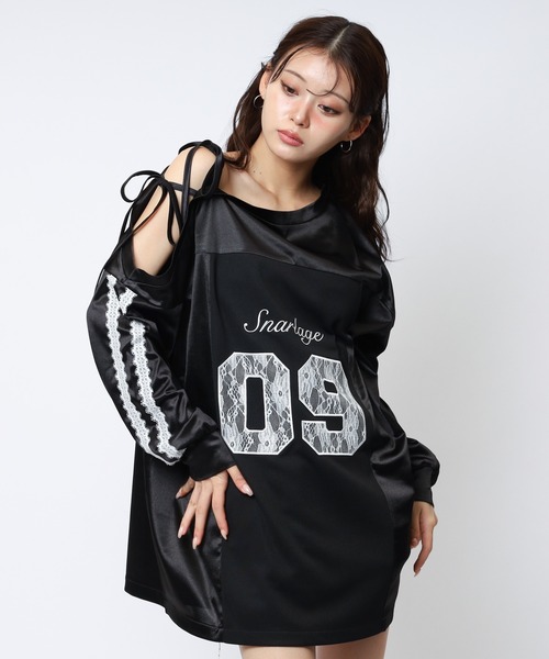 SPIRALGIRL(スパイラルガール)の「ワンショルダーナンバリングレーストップス(Tシャツ/カットソー・レディース・ホワイト/ブラック/ブルー・FREE)」の12枚目の写真