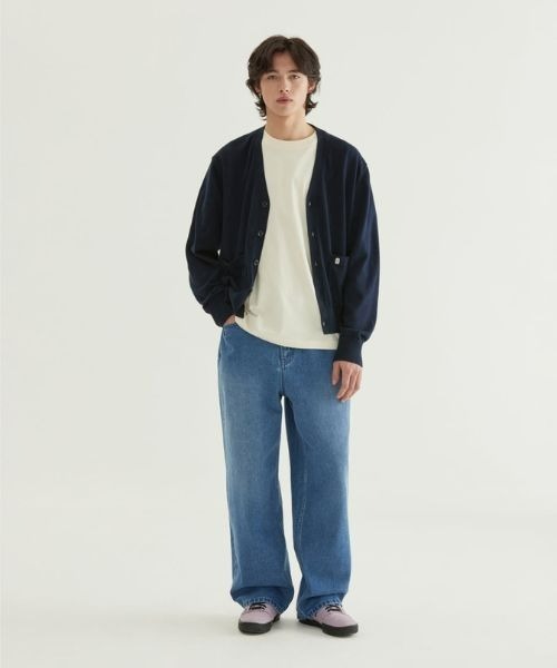 COVERNAT（カバーナット）の「[SOOBIN着用] V-NECK KNIT CARDIGAN（カーディガン/ボレロ・メンズ・ネイビー/ライトカーキ・LARGE/X-LARGE/MEDIUM/SMALL）」の3枚目の写真