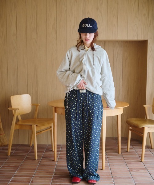 common gull products.(コモンガルプロダクツ)の「小さなお花畑のワッフルロングパンツ(スウェットパンツ・レディース・ネイビー/ライトブルー/ホワイト系/イエロー系・SMALL/MEDIUM/LARGE)」の15枚目の写真
