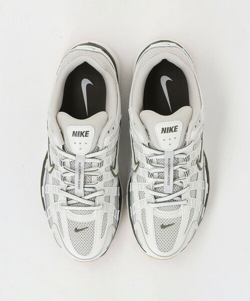 NIKE(ナイキ)の「<NIKE>W P-6000 スニーカー(スニーカー・レディース・オフホワイト・22.5cm/23.5cm/24cm/25.5cm/25cm)」の3枚目の写真