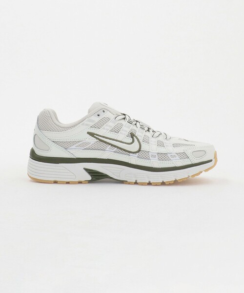 NIKE(ナイキ)の「<NIKE>W P-6000 スニーカー(スニーカー・レディース・オフホワイト・22.5cm/23.5cm/24cm/25.5cm/25cm)」の4枚目の写真