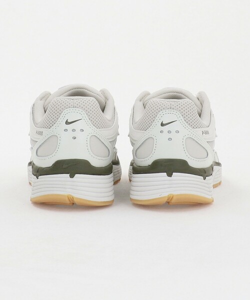 NIKE(ナイキ)の「<NIKE>W P-6000 スニーカー(スニーカー・レディース・オフホワイト・22.5cm/23.5cm/24cm/25.5cm/25cm)」の5枚目の写真
