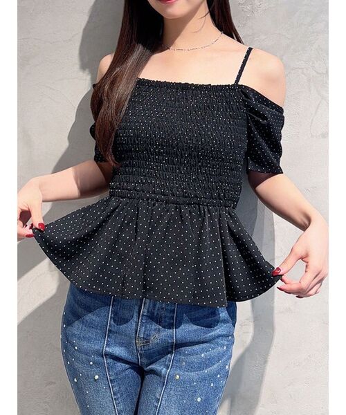 RESEXXY（リゼクシー）の「オフショルシャーリングチュニック（シャツ/ブラウス・レディース・ピンク/ホワイト/ブラック・FREE）」の2枚目の写真