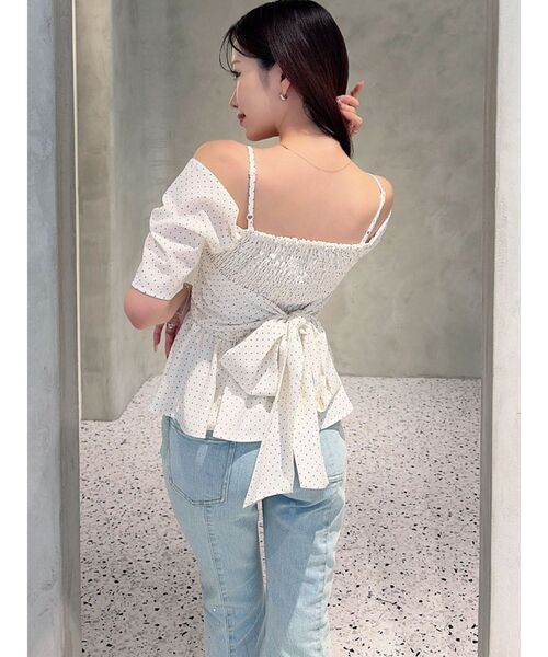 RESEXXY（リゼクシー）の「オフショルシャーリングチュニック（シャツ/ブラウス・レディース・ピンク/ホワイト/ブラック・FREE）」の12枚目の写真