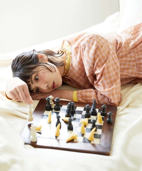 Jocomomola(ホコモモラ)の「Puntada ギンガムチェックシャツワンピース(ワンピース・レディース・オレンジ/グリーン・40)」の5枚目の写真