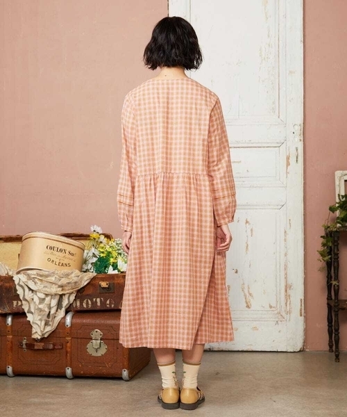 Jocomomola(ホコモモラ)の「Puntada ギンガムチェックシャツワンピース(ワンピース・レディース・オレンジ/グリーン・40)」の9枚目の写真
