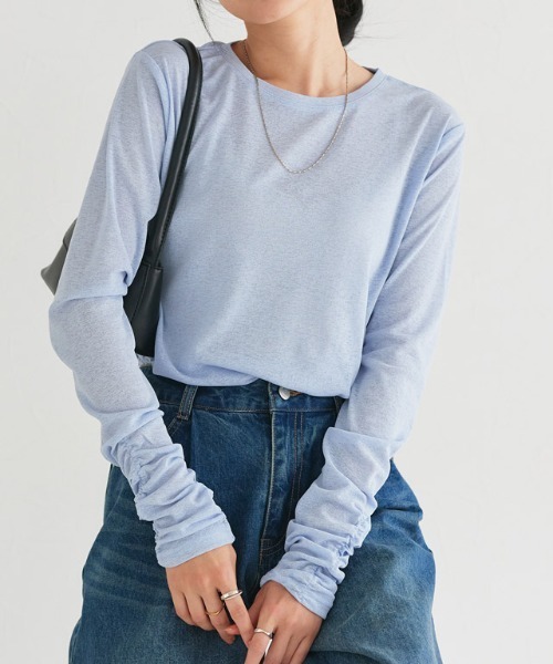 Pierrot（ピエロ）の「袖シャーリングシアーロングスリーブTシャツ（Tシャツ/カットソー・レディース・チャコール/オフホワイト/ブラック/ベビーピンク/サックスブルー・L/M/LL）」の4枚目の写真