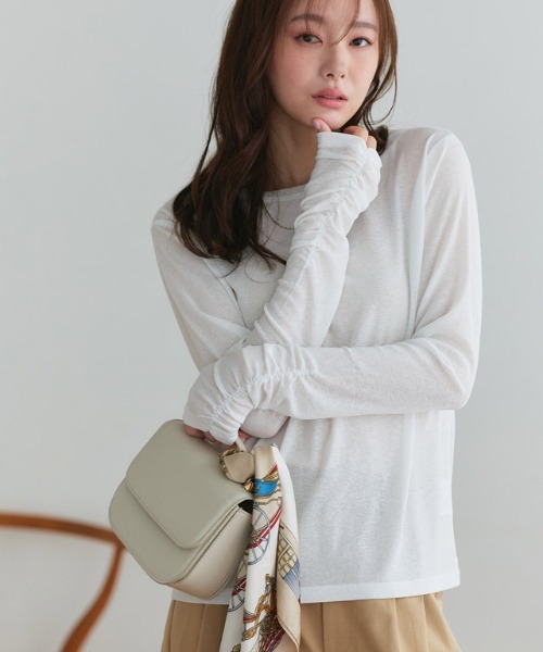 Pierrot（ピエロ）の「袖シャーリングシアーロングスリーブTシャツ（Tシャツ/カットソー・レディース・チャコール/オフホワイト/ブラック/ベビーピンク/サックスブルー・L/M/LL）」の9枚目の写真